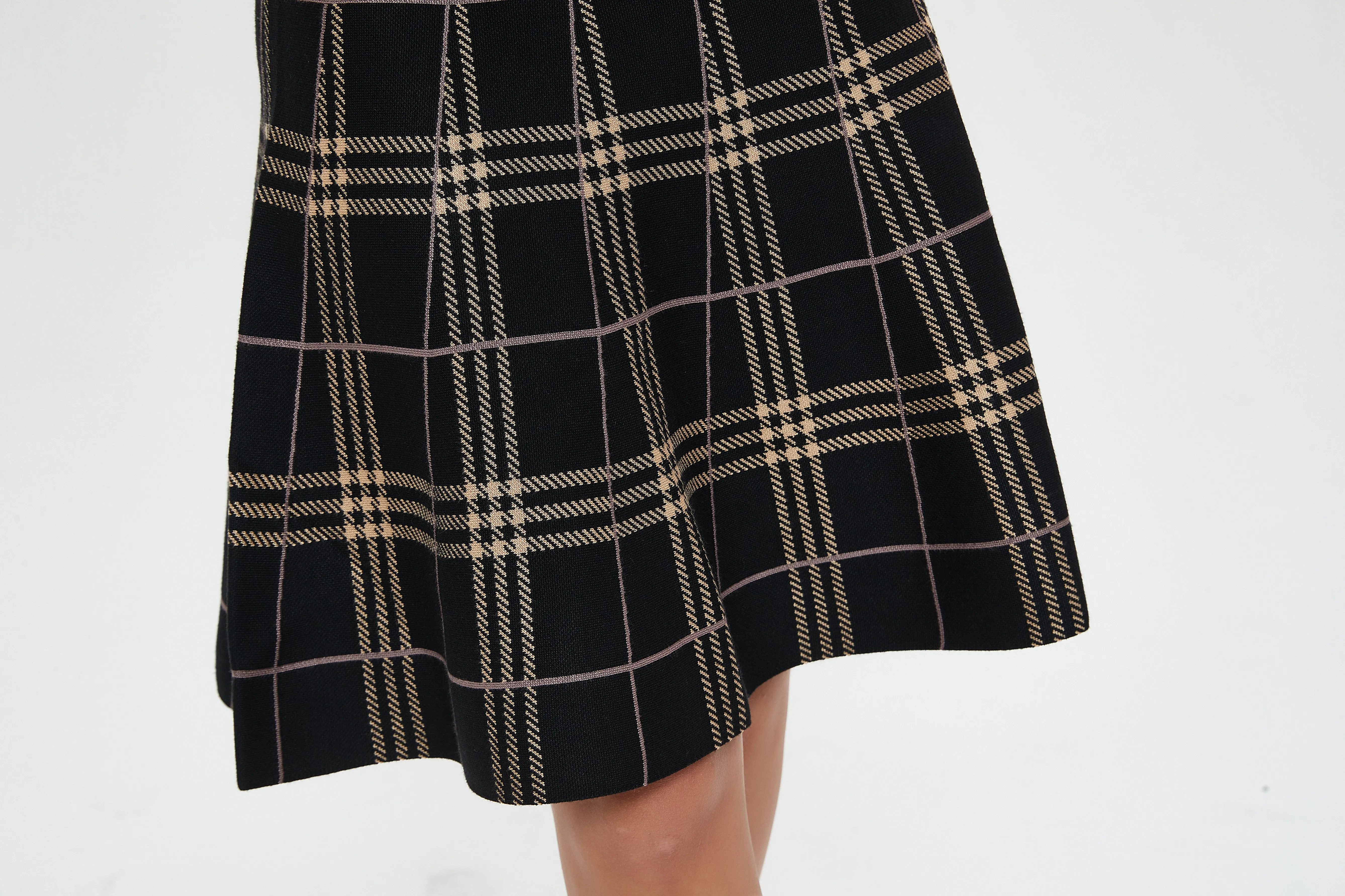 AMAZING MM SKIRT - YEAR ROUND BLACK/LILAC PLAID