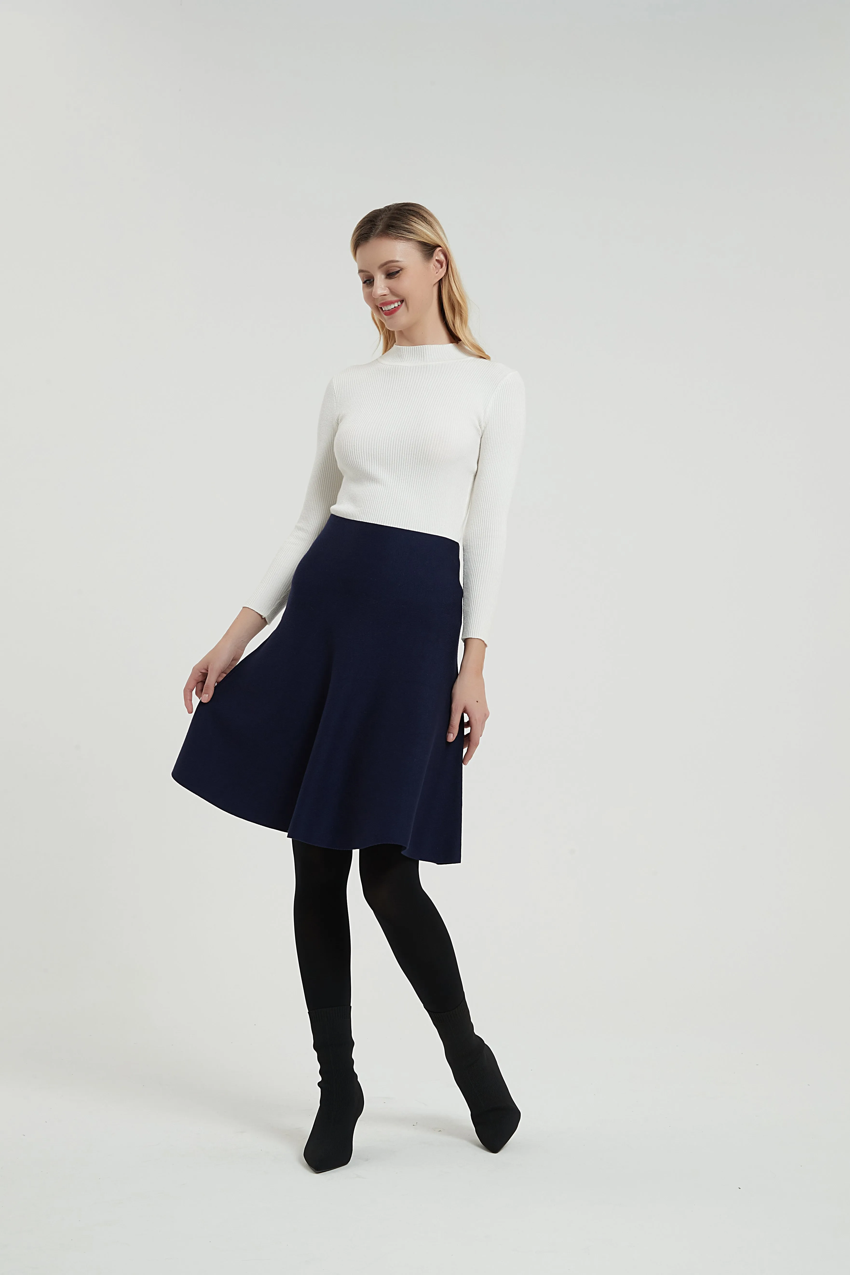 AMAZING  MM SKIRT - YEAR ROUND NAVY