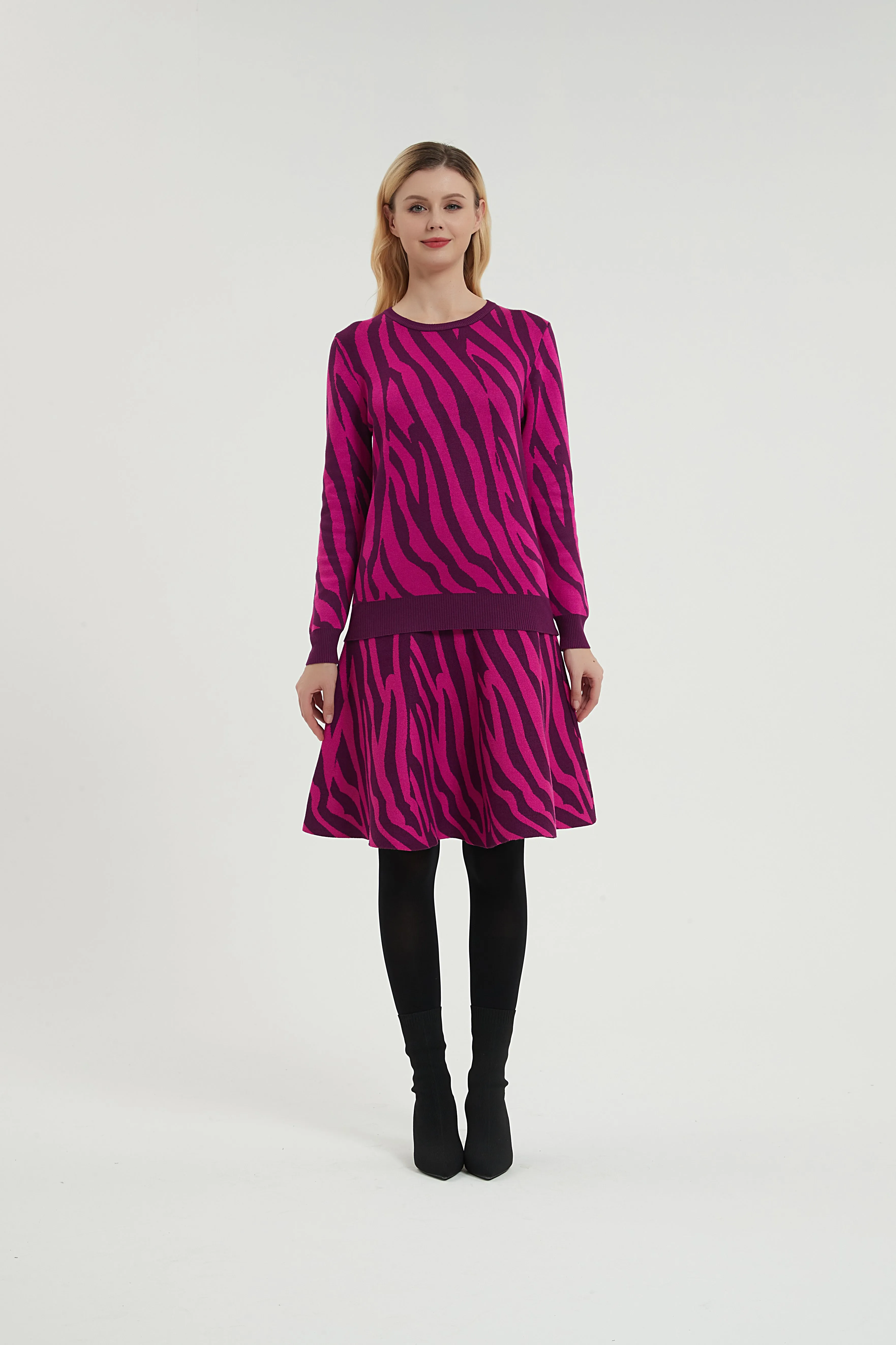 AMAZING MM SKIRT - YEAR ROUND PLUM FUSCHIA ZEBRA