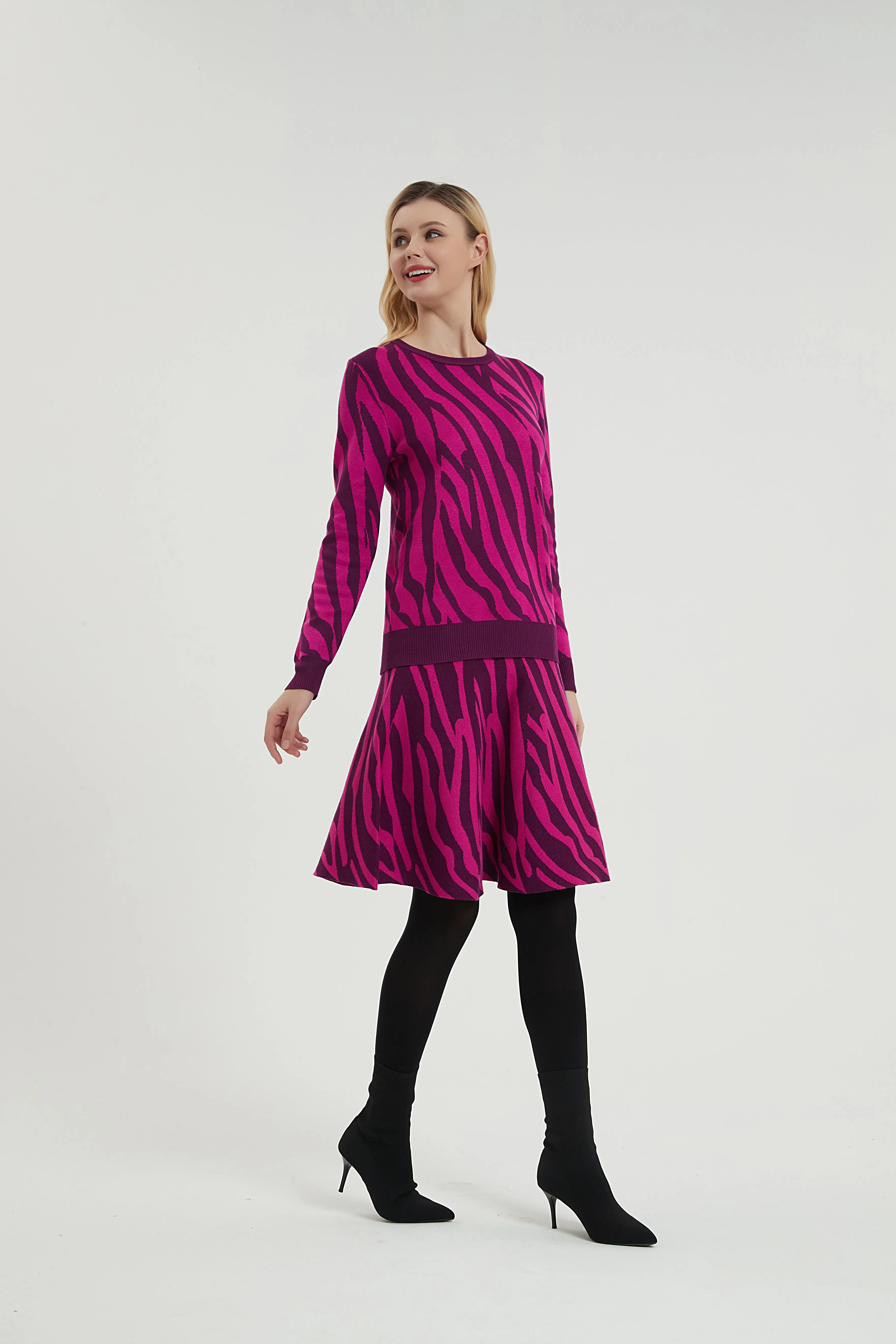 AMAZING MM SKIRT - YEAR ROUND PLUM FUSCHIA ZEBRA