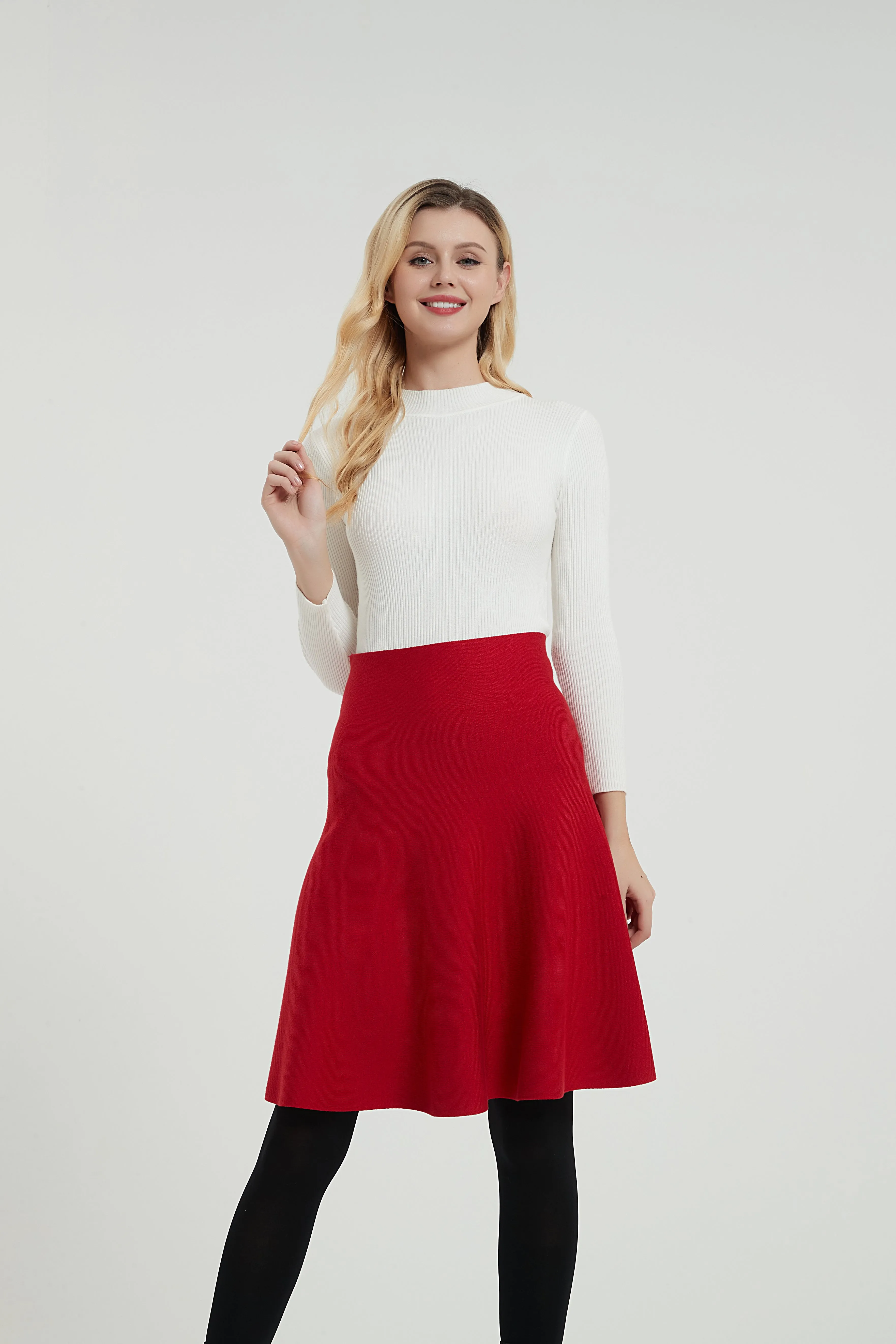 AMAZING  MM SKIRT - YEAR ROUND RED