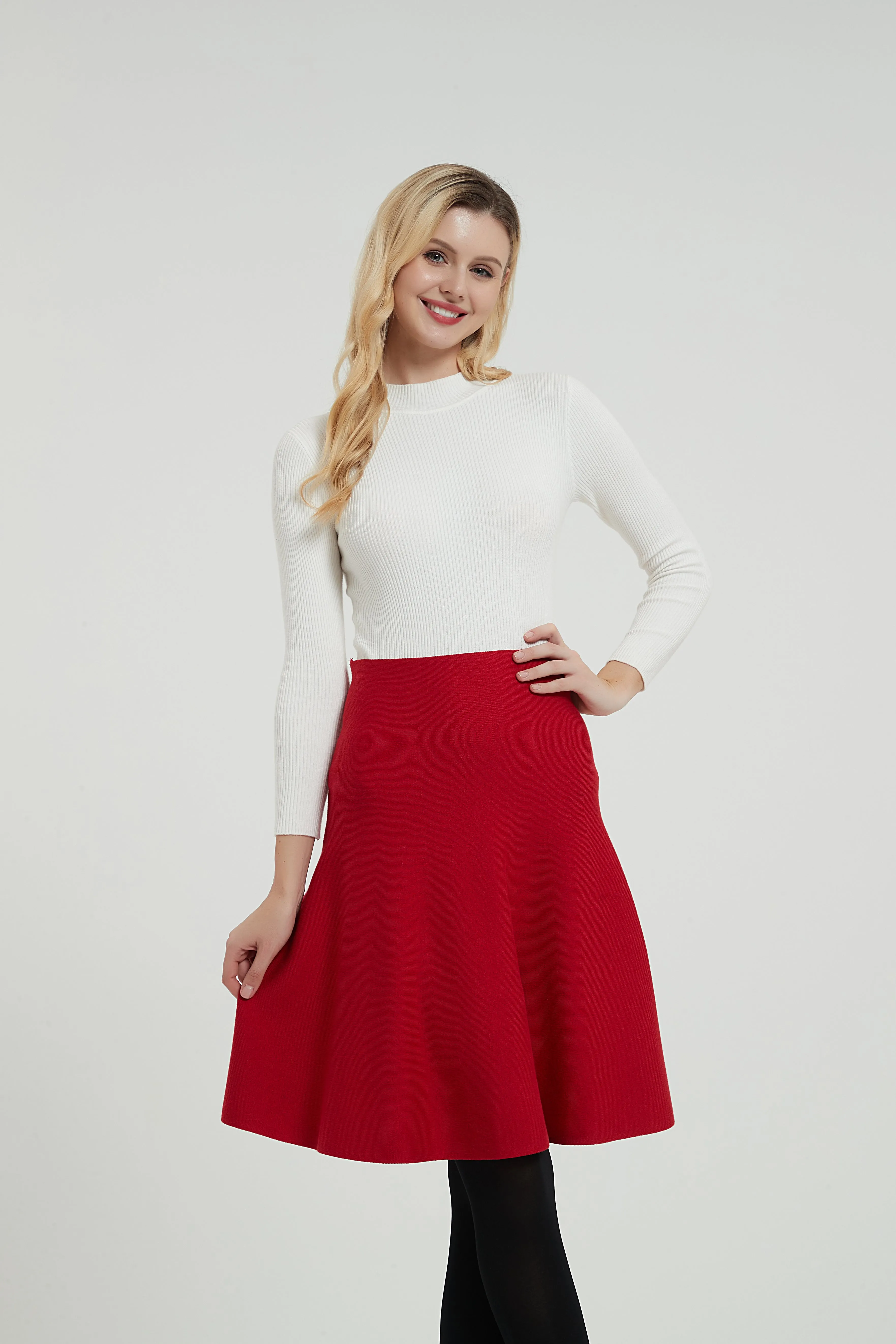 AMAZING  MM SKIRT - YEAR ROUND RED