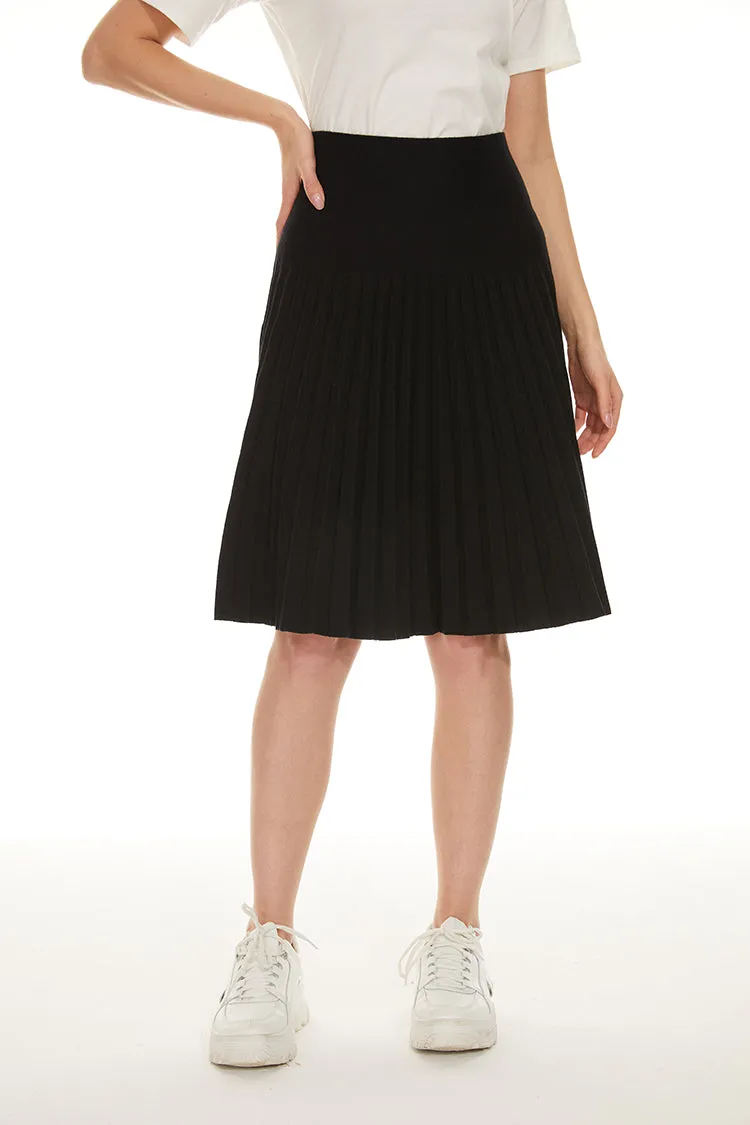 MM YEAR ROUND PLEATED - BLACK.